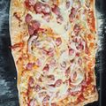 El cooksnap de Carol cuando hizo Pizza de hojaldre con salchichas y chorizo.