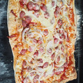 El cooksnap de Carol cuando hizo Pizza de hojaldre con salchichas y chorizo.