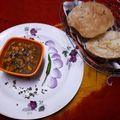 Dipti Mehrotra का कुकस्नैप जब उन्होंने दिल्ली के मशहूर छोले भटूरे (delhi ki mashoor chole bhature recipe in Hindi) बनाया था।