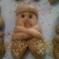 Cooksnap από sofaki sofoula στη συνταγή Λαζαράκια (Πασχαλινά ζυμαρανθρωπάκια)