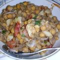 Bint E Umar's cooksnap of when they made Chatpati Chat / Chana Chat / Cholon ki Chat.