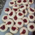El cooksnap de Karina Ruiz De Ferreyra cuando hizo Masitas de limon con corazón de frutilla.!.