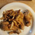 Cooksnap από Θανασης Δημοπουλος στη συνταγή Μπούτια κοτόπουλου πανέ με τηγανιτές πατάτες