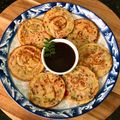 Madhu Walter का कुकस्नैप जब उन्होंने रवा मिनी उत्तपम(rawa mini uttapam recipe in hindi) बनाया था।