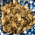 Lin Shu Jhen 的 蒜辣炒雙菇 cooksnap