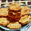  ~Sushma Mishra Home Chef का कुकस्नैप जब उन्होंने बेसन मसाला फूल मठरी (Besan Masala phool Mathri recipe in hindi) बनाया था।