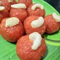 Prajakta Gaikwad 's cooksnap of when they made Rava coconut laddu.