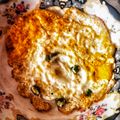 Shagufta Sheikh's cooksnap of when they made Green chili Omelette.