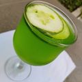 scrupmtious kitchen,kano's cooksnap of when they made Green apple juice.