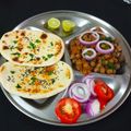 Nita Agrawal का कुकस्नैप जब उन्होंने आलू स्टफ्ड अमृतसरी कुलचा (Aloo stuffed Amritsari kulcha recipe in hindi) बनाया था।