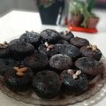 کوک اسنپ Fati Zangene بعد از امتحان کردن کیک گاتوشا (كيک خيس تركيه).