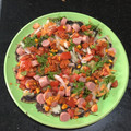 El cooksnap de Agustin cuando hizo Nachos con salsa mexicana y salchicha.