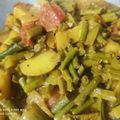 kalpana prasad का कुकस्नैप जब उन्होंने आलू लोबिया फली सब्जी (aloo lobia phali sabzi recipe in Hindi) बनाया था।