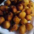 El cooksnap de Mavi cuando hizo Buñuelos de manzana, de banana, de pasas de uva, de chips de chocolote.