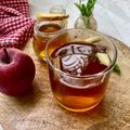 Seema Raghav का कुकस्नैप जब उन्होंने हल्दी, पुदीना ब्लैक टी(Turmeric, Mint Black Tea recipe in hindi) बनाया था।