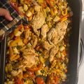 صورة من Ghadeer Ghadeer، شاركها بعد تجربة وصفة أفخاذ الدجاج المحمرة بالفرن مع البطاطا والذرة👌😋
