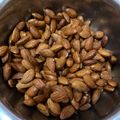 Cooksnap dari ummiyumna untuk resep Almond panggang madu