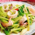 姚佩妘 的 透抽炒芹菜(簡單料理) cooksnap