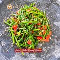 Cooksnap Mahadiah semasa beliau membuat Pucuk Paku Goreng Belacan.