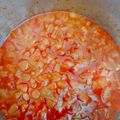 Disha का कुकस्नैप जब उन्होंने मजेदार लौकी की सब्जी (majedar lauki ki sabji) in Hindi recipe बनाया था।