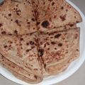 Warda का कुकस्नैप जब उन्होंने मूली पराठा (Mooli paratha recipe in Hindi) बनाया था।