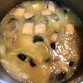Lanni Hsu 的 味增鮭魚佐鮮菇豆腐湯 cooksnap