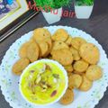 Madhu Jain का कुकस्नैप जब उन्होंने क्रिस्पी मेथी मठरी (crispy methi mathri recipe in Hindi) बनाया था।