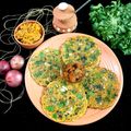 Asmita Rupani 's cooksnap of when they made Tandoori Missi Roti.