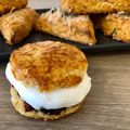 Cooksnap-ul lui Cristina Bura atunci când a preparat Scones sărate.
