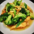 Cooksnap dari stella untuk resep Brokoli cah ayam crispy (simple cook)