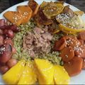 El cooksnap de Natalie camargo cuando hizo Poke Bowl con róbalo y pargo, brócoli, tomate cherry, champiñones al curry y arroz 🍛.