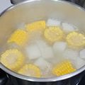 Li Cindy 的 白蘿蔔玉米雞湯 cooksnap
