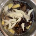 葉歡歡 的 綜合菇菇蔬菜湯 cooksnap