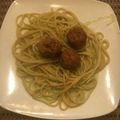 El cooksnap de Codiego cuando hizo Spaghetti al cilantro con albóndigas rellenas de mozzarella.