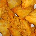 Neeta kamble का कुकस्नैप जब उन्होंने चाइनीज पट्टी समोसा (Chinese patti samosa recipe in Hindi) बनाया था।