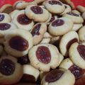 El cooksnap de Agostina Gusmeroli Cis cuando hizo Pepas (masa con margarina) con dulce de leche, membrillo, batata.