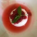 Cooksnap από Βασιλική Πασιαλή στη συνταγή Ιταλική πανακότα με σάλτσα από ράσμπερι