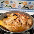 El cooksnap de paquisantiago cuando hizo Muslos de pollo a la cazuela con ciruelas, orejones y piñones 🍗.