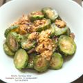 Cooksnap Sesimple Loralin semasa beliau membuat Sayur petola/tene goreng pecah telur.