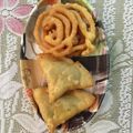 Vibhooti Jain का कुकस्नैप जब उन्होंने समोसा (Samosa recipe in Hindi) बनाया था।
