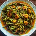 Tasnuva lslam Tithi 's cooksnap of when they made চিংড়ি মাছ দিয়ে কচুর লতি(Chingri with loti recipe in bengali).