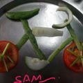 Apeksha sam का कुकस्नैप जब उन्होंने उपमा और टमाटर का झोल (upma aur tamatar ka jhol recipe in Hindi) बनाया था।