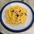 Kentaro's cooksnap of when they made ☆Basic☆ Aglio Olio e Peperoncino - the simplest & the best pasta.