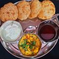 Seema gupta का कुकस्नैप जब उन्होंने तरीवाले आलू की सब्ज़ी पूरी (Tariwale aloo ki sabzi recipe in hindi) बनाया था।
