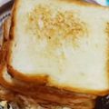 Aparna Dutt का कुकस्नैप जब उन्होंने आलू के सैंडविच (Aloo ke sandwich recipe in hindi) बनाया था।