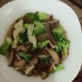 Cooksnap dari Anggraini Kesuma untuk resep Tumis brokoli jamur hioko saos tiram