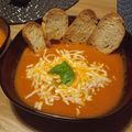 Cooksnap Nikiel00 z czasów, kiedy przygotował Zupa krem z pomidorów.