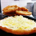 Zsolt Cooksnap-ja, amikor elkészítette a(z) Sajtos-tejfölös lángos receptet.