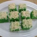 Cooksnap dari Ria Mariana untuk resep Bolu Kukus Pandan Keju (#pr_recookanekabolkus)