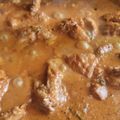 Cooksnap suzy maryna semasa beliau membuat Rendang ayam.